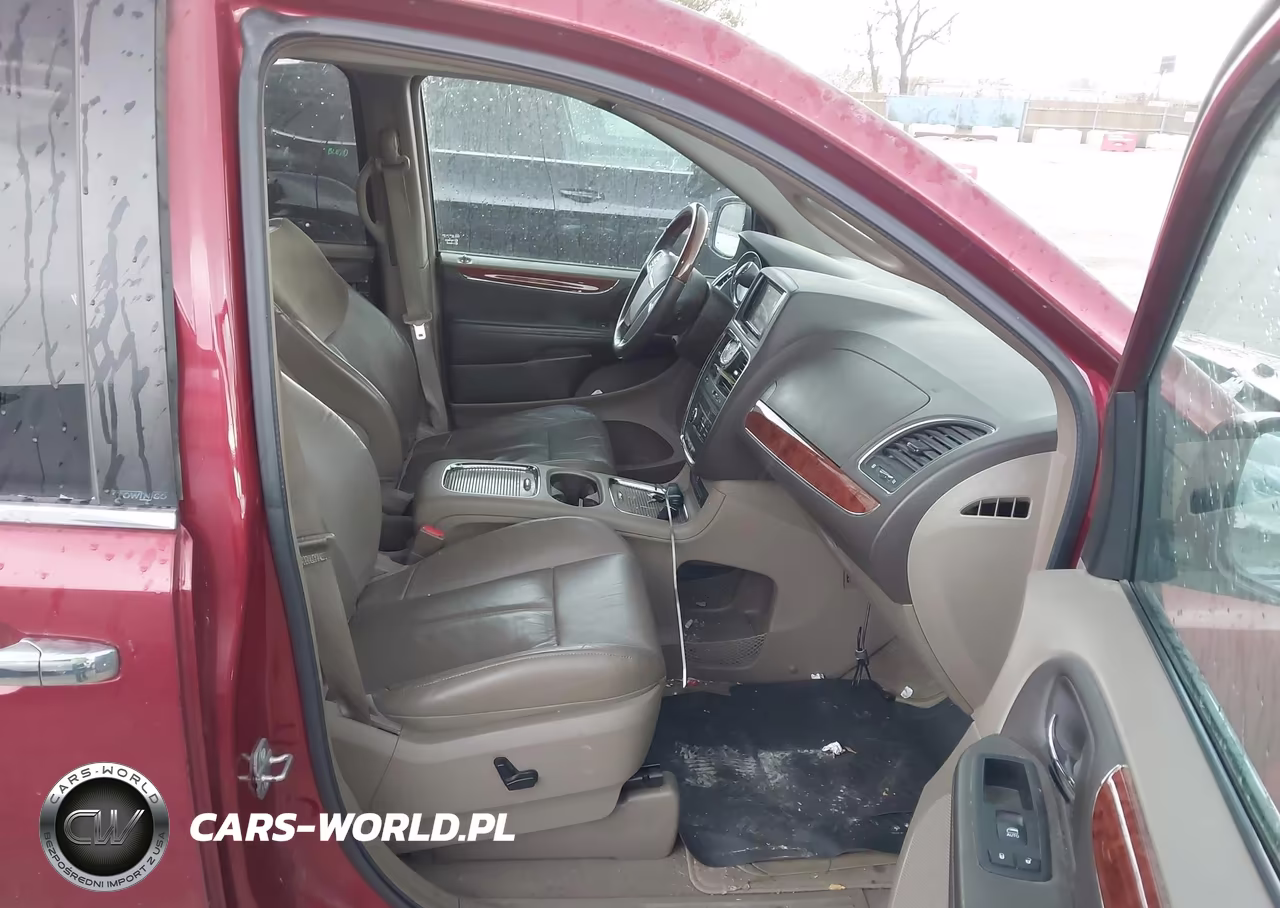 2014 Chrysler Town & Country Limited VIN:2C4RC1GG8ER228607 - 5