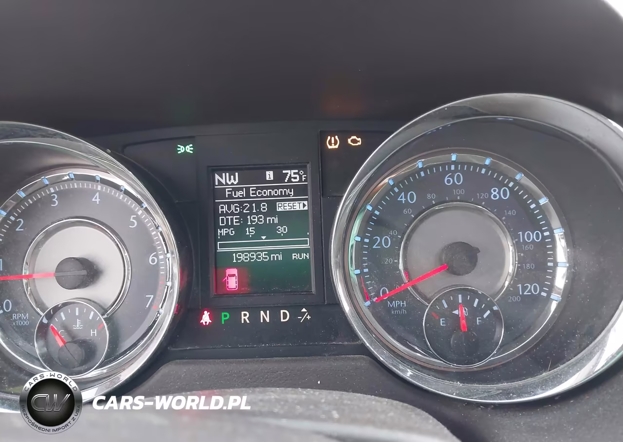 2014 Chrysler Town & Country Limited VIN:2C4RC1GG8ER228607 - 7