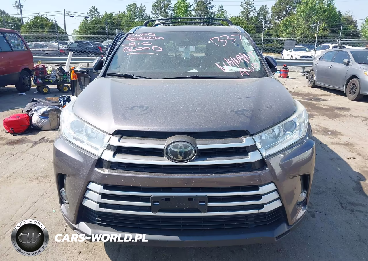 2019 Toyota Highlander Xle VIN:5TDJZRFH6KS581337 - 12