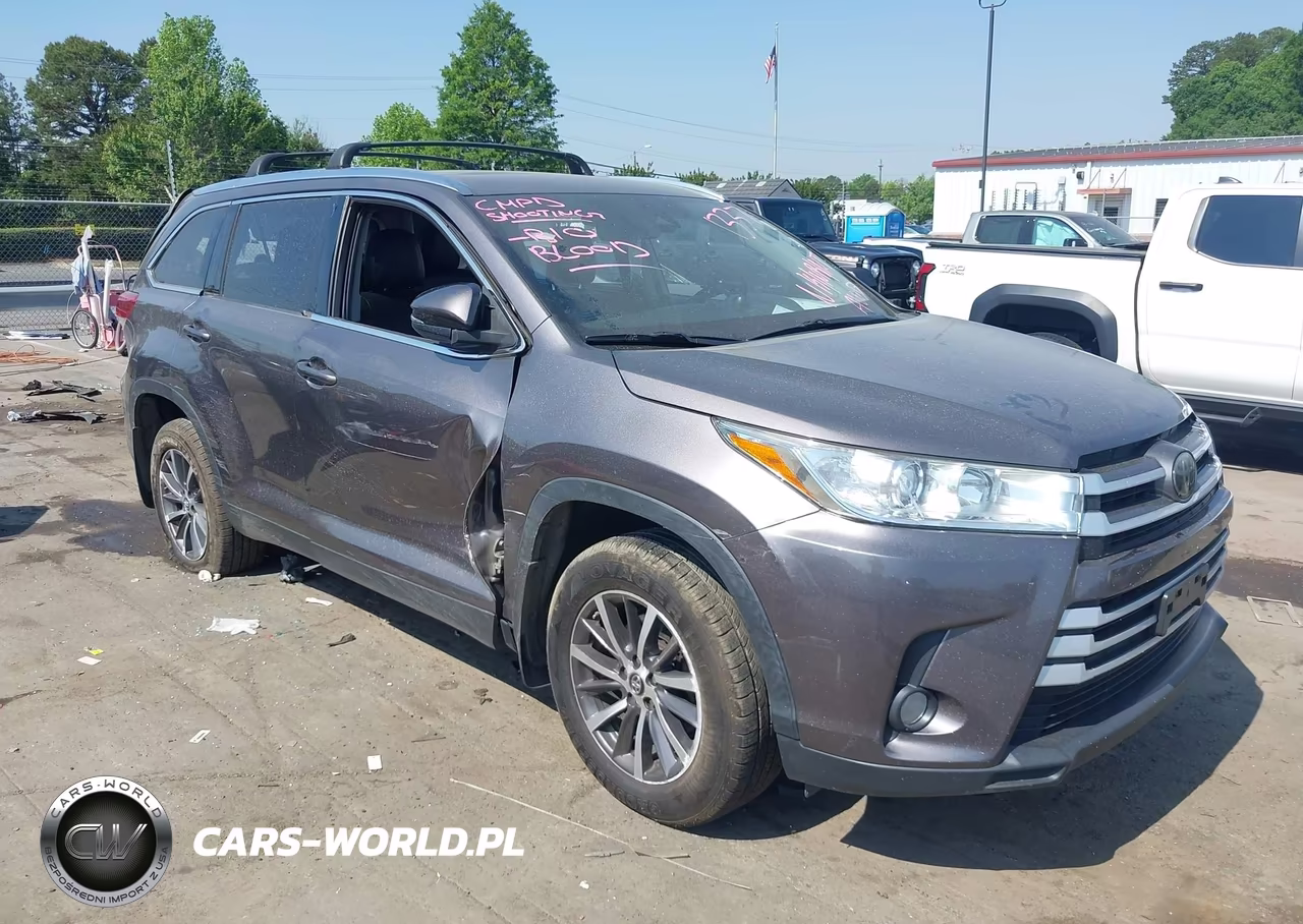 2019 Toyota Highlander Xle VIN:5TDJZRFH6KS581337 - 6