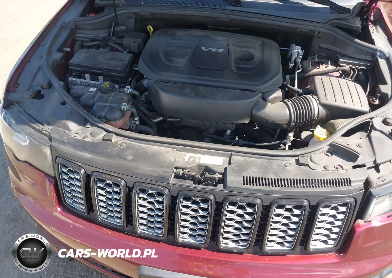 2017 Jeep Grand Cherokee Altitude 4X4 VIN:1C4RJFAGXHC768243 - 10
