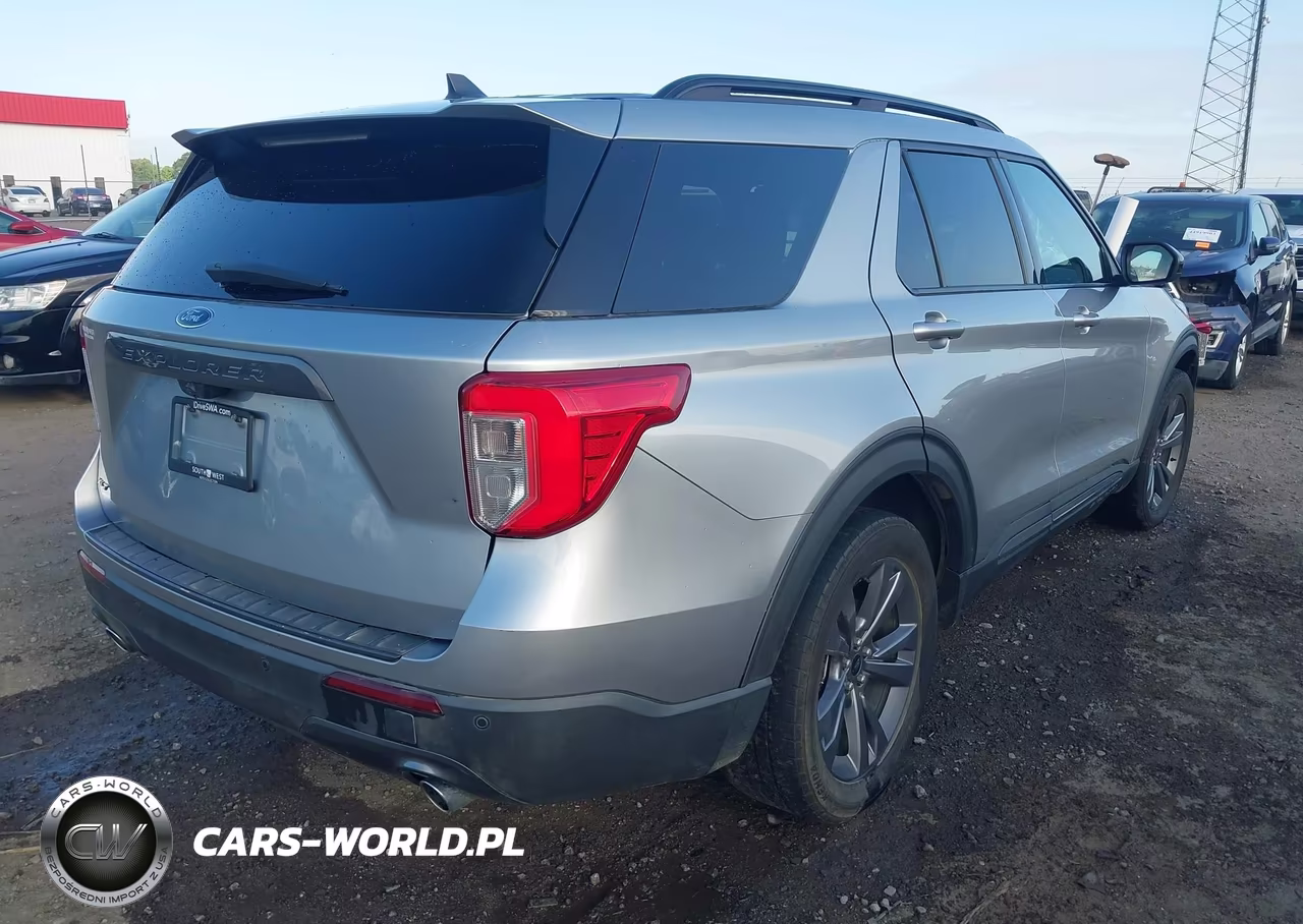 2022 Ford Explorer Xlt VIN:1FMSK7DH3NGB39299 - 4
