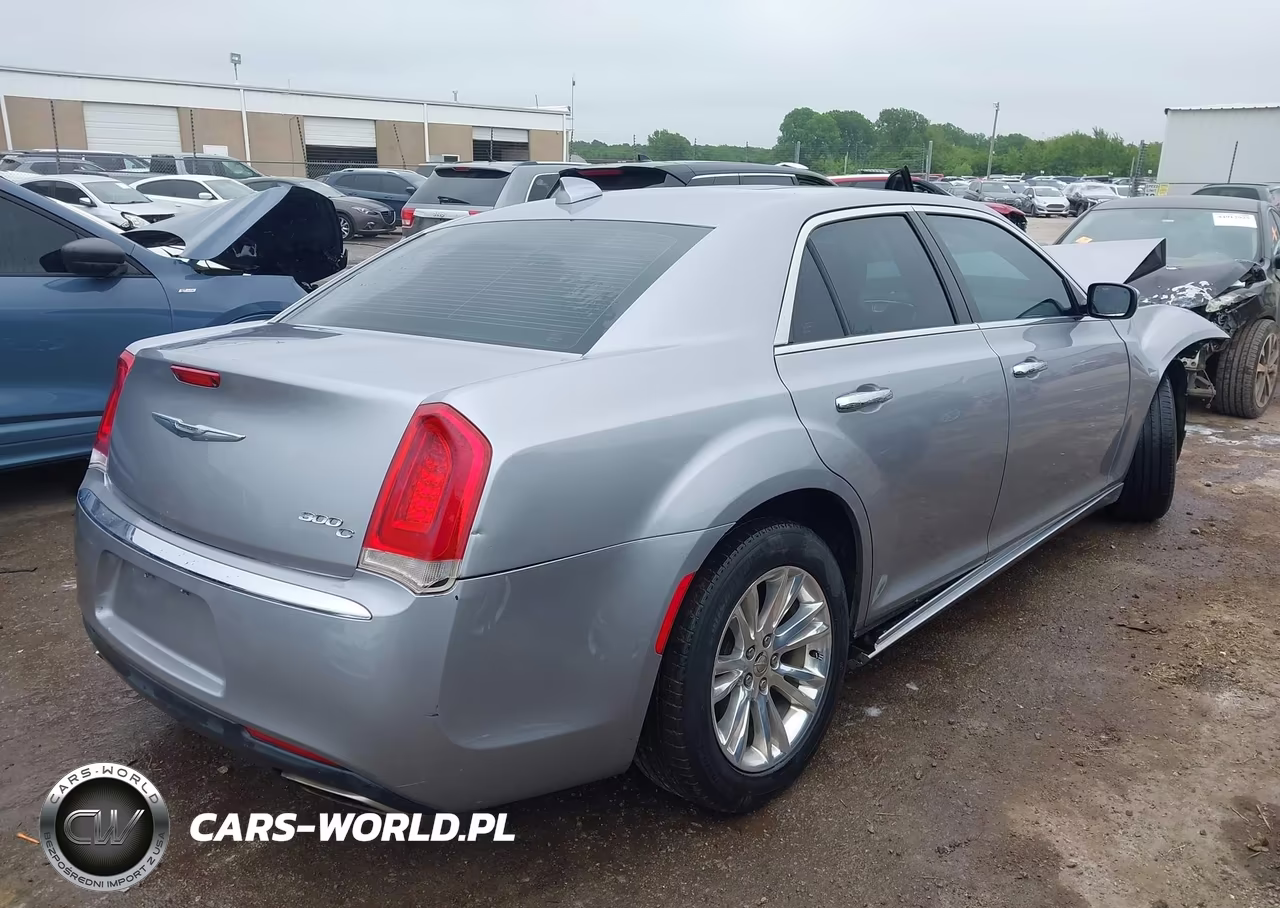 2016 Chrysler 300C VIN:2C3CCAEG8GH212350 - 4