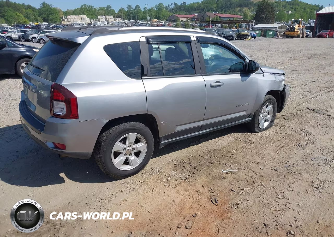 2016 Jeep Compass Sport VIN:1C4NJCBB1GD716864 - 4