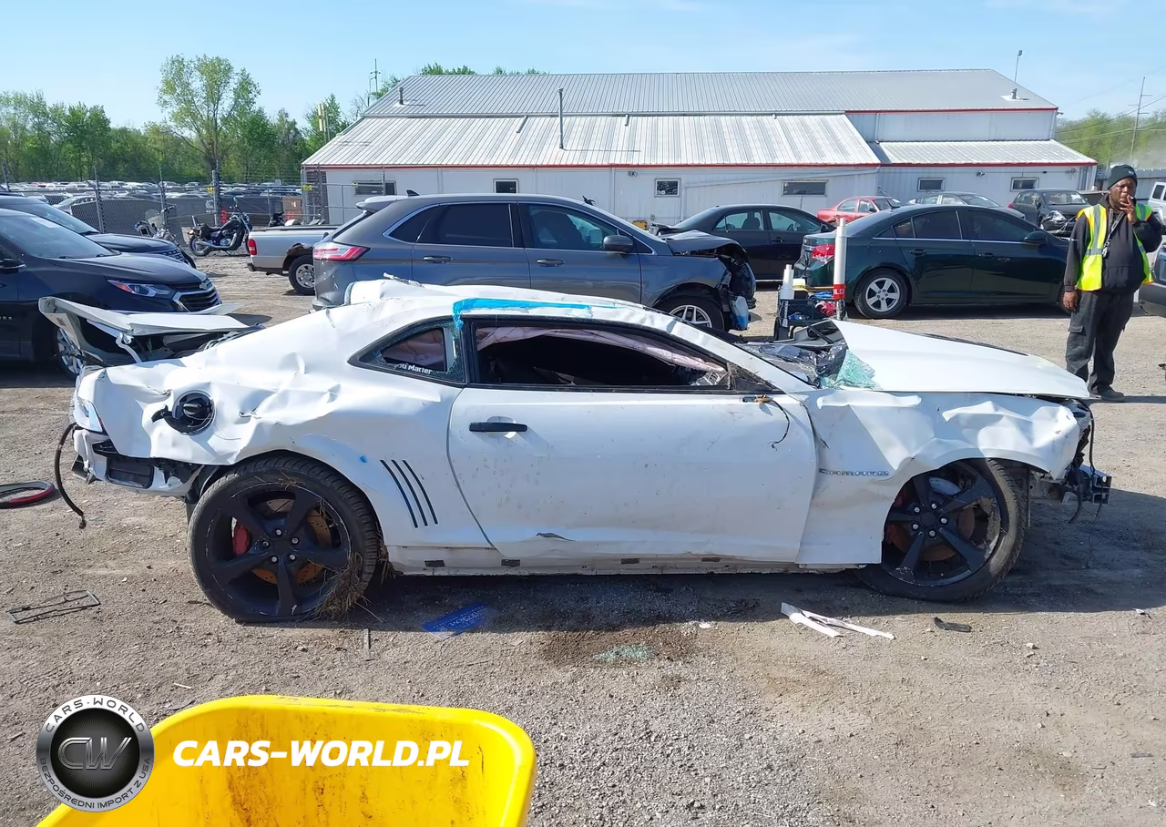 2015 Chevrolet Camaro 2Ss VIN:2G1FK1EJ6F9205650 - 13