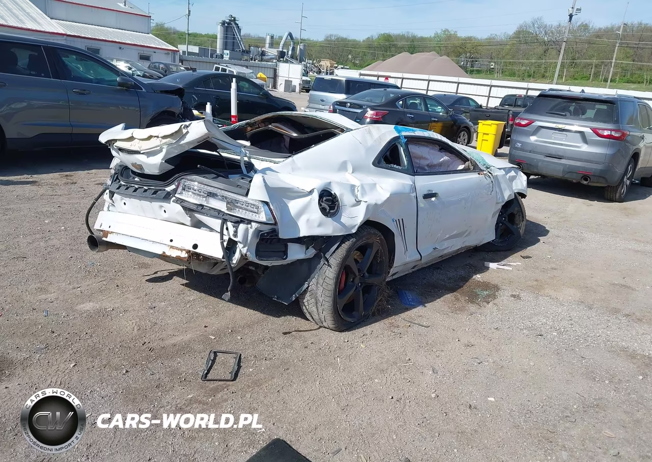 2015 Chevrolet Camaro 2Ss VIN:2G1FK1EJ6F9205650 - 4