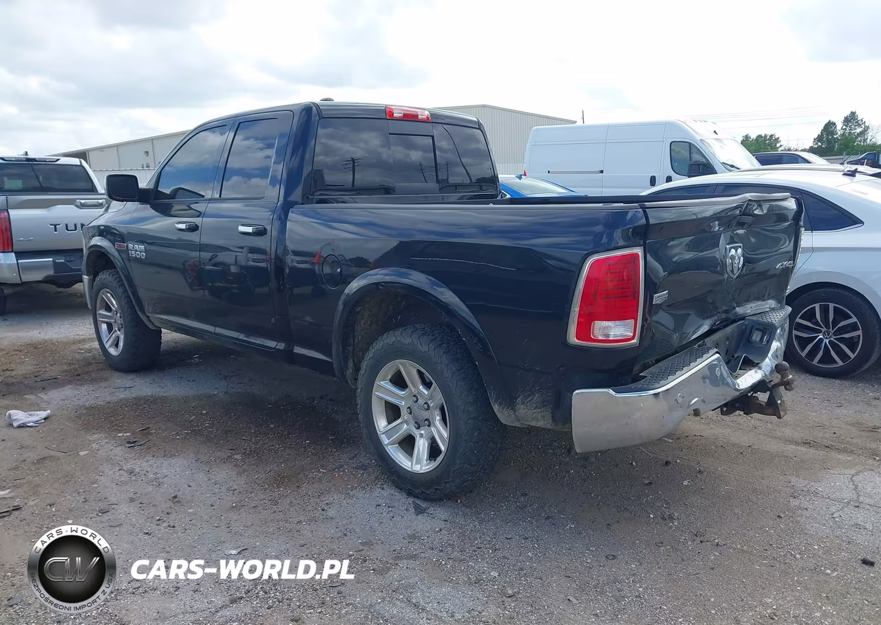 2015 Ram 1500 Laramie VIN:1C6RR7JM7FS572498 - 3