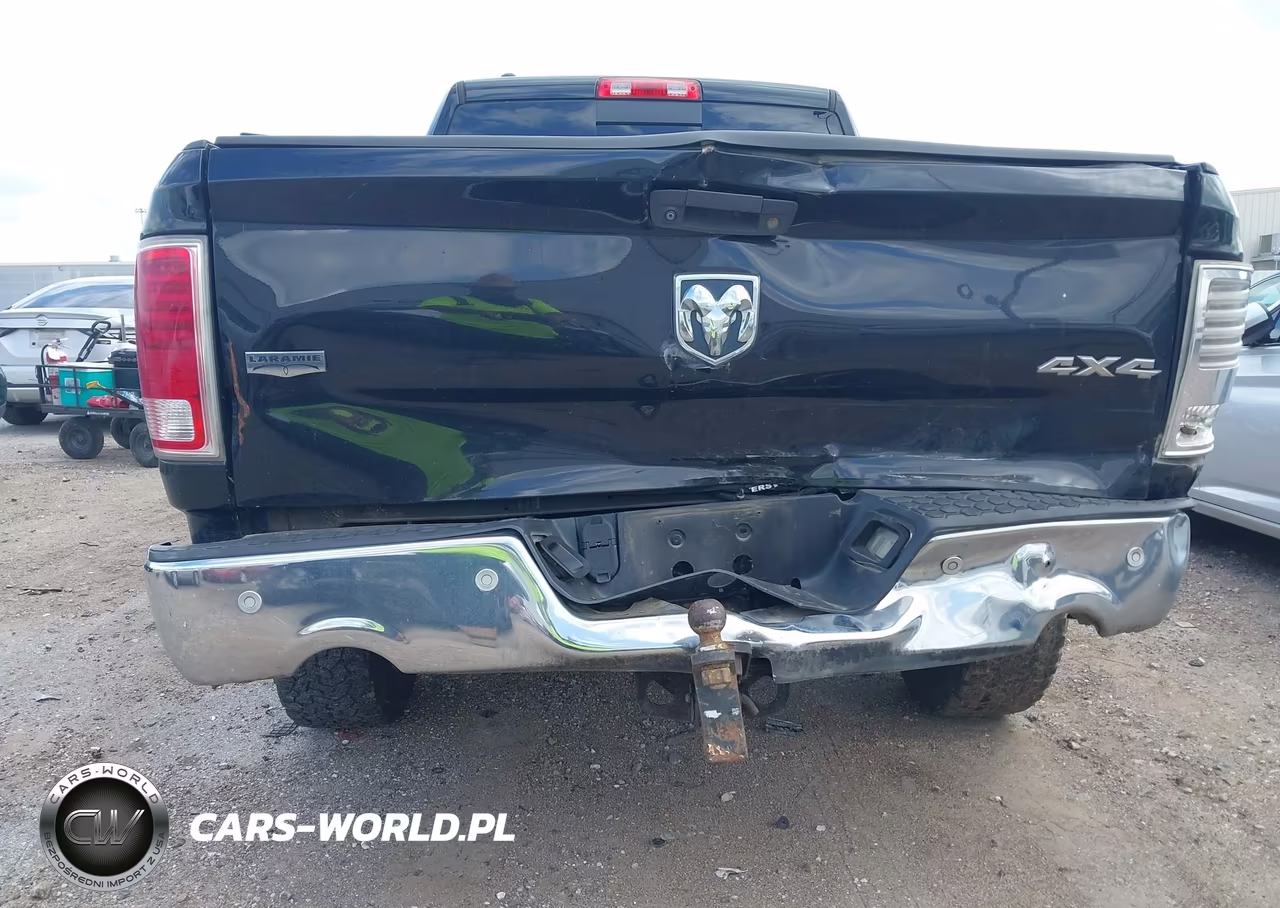 2015 Ram 1500 Laramie VIN:1C6RR7JM7FS572498 - 6