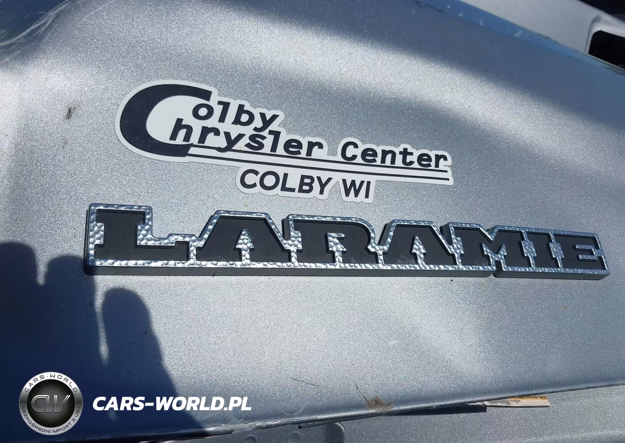 2023 Ram 3500 Laramie 4X4 8' Box VIN:3C63RRJL7PG507975 - 14