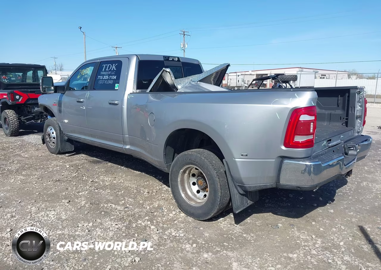 2023 Ram 3500 Laramie 4X4 8' Box VIN:3C63RRJL7PG507975 - 3
