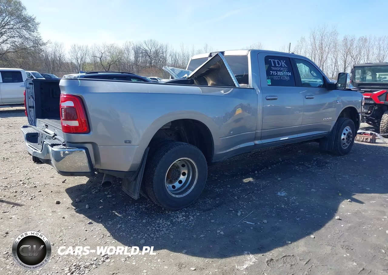 2023 Ram 3500 Laramie 4X4 8' Box VIN:3C63RRJL7PG507975 - 4