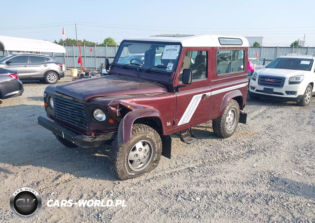 1995 Land Rover Defender VIN:SALLDVB67MA949240 - 2