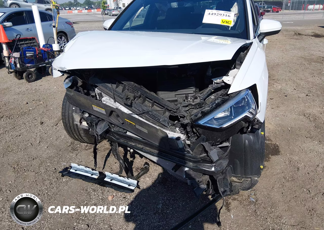 2024 Audi Q3 Premium Plus 45 Tfsi S Line Quattro Tiptronic VIN:WA1EECF34R1085629 - 6