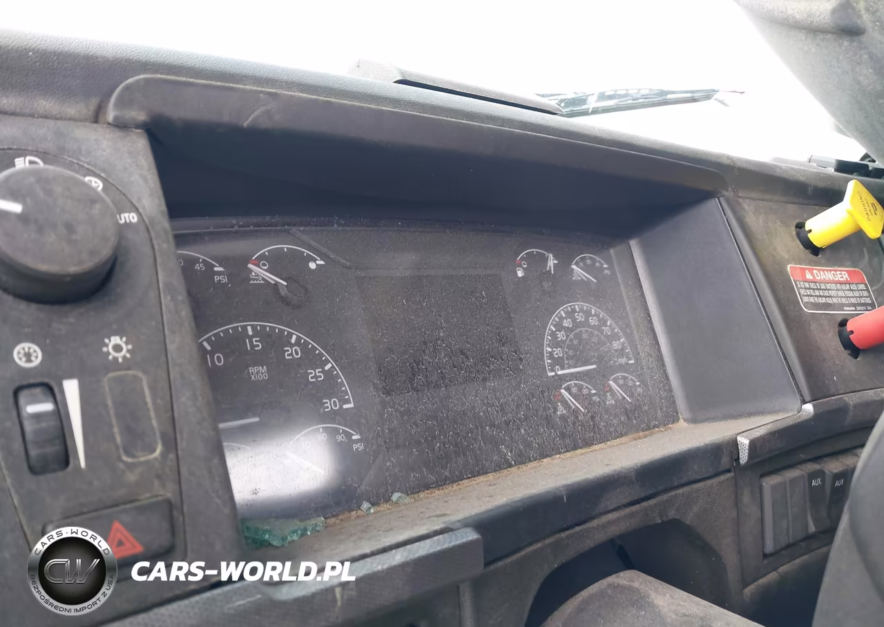 2019 Volvo Vnl VIN:4V4N99EHXKN211585 - 5