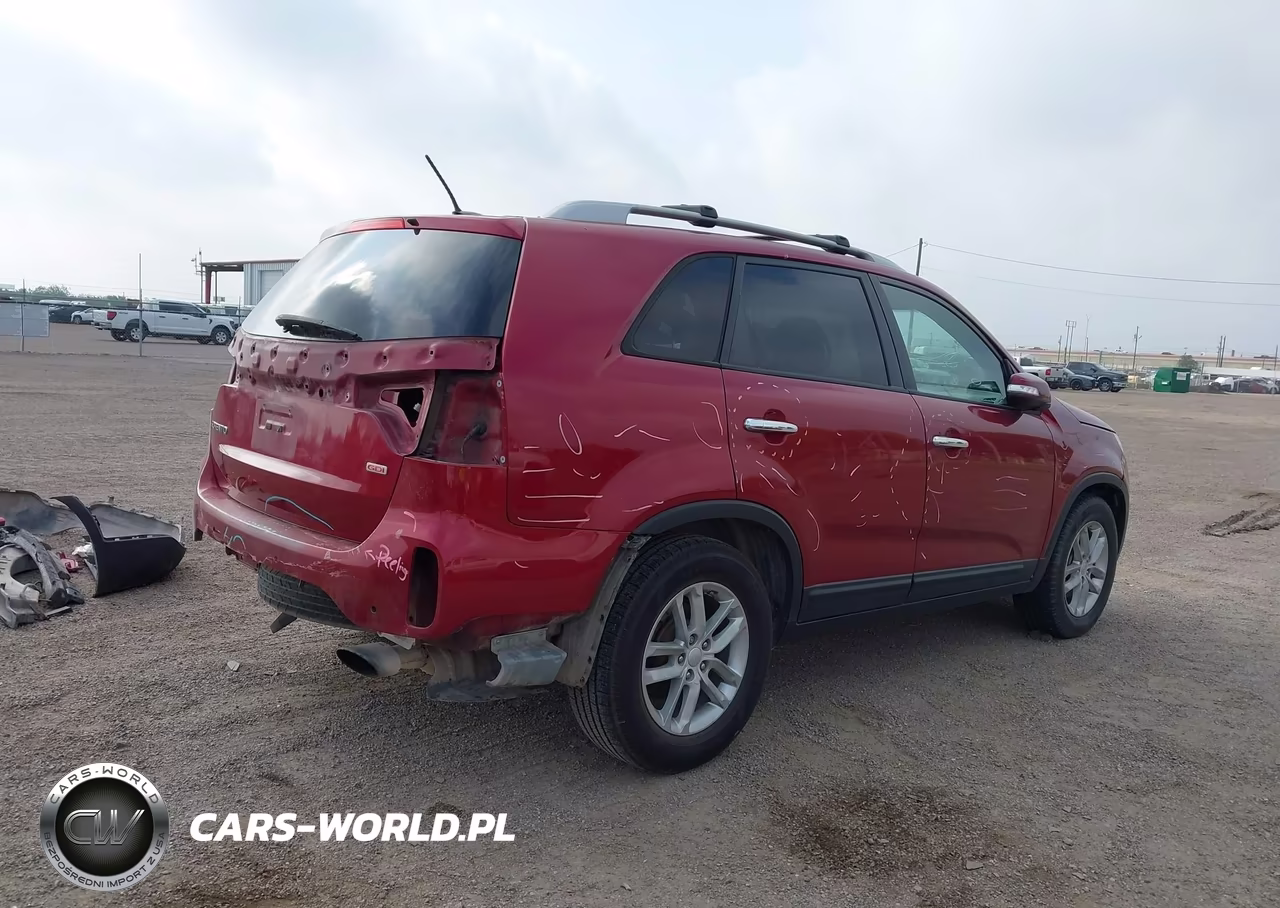 2014 Kia Sorento Lx VIN:5XYKT4A66EG511725 - 4