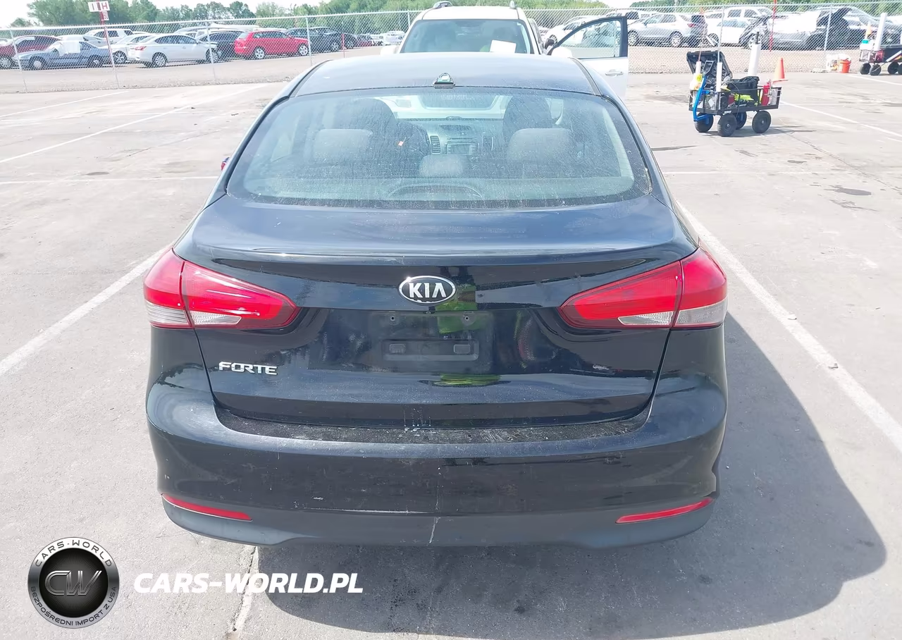 2018 Kia Forte Lx VIN:3KPFL4A74JE168995 - 16