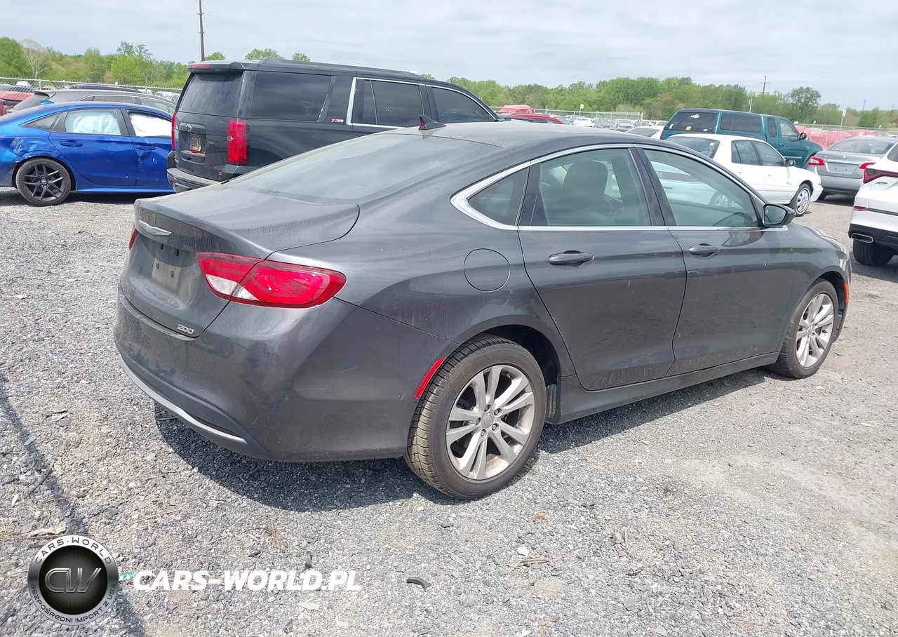 2015 Chrysler 200 Limited VIN:1C3CCCABXFN503010 - 4