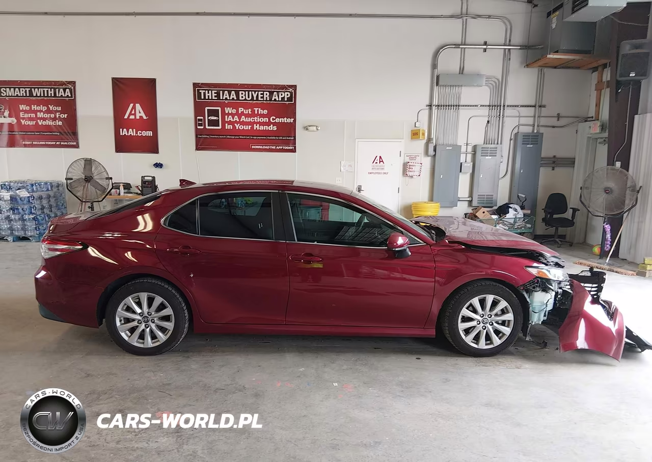 2019 Toyota Camry Le VIN:4T1B11HK3KU733331 - 13