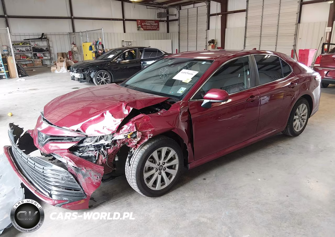 2019 Toyota Camry Le VIN:4T1B11HK3KU733331 - 2