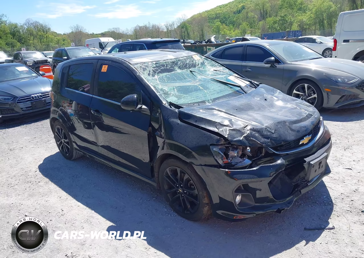 2017 Chevrolet Sonic Premier Auto – zdjęcie 1 z 15