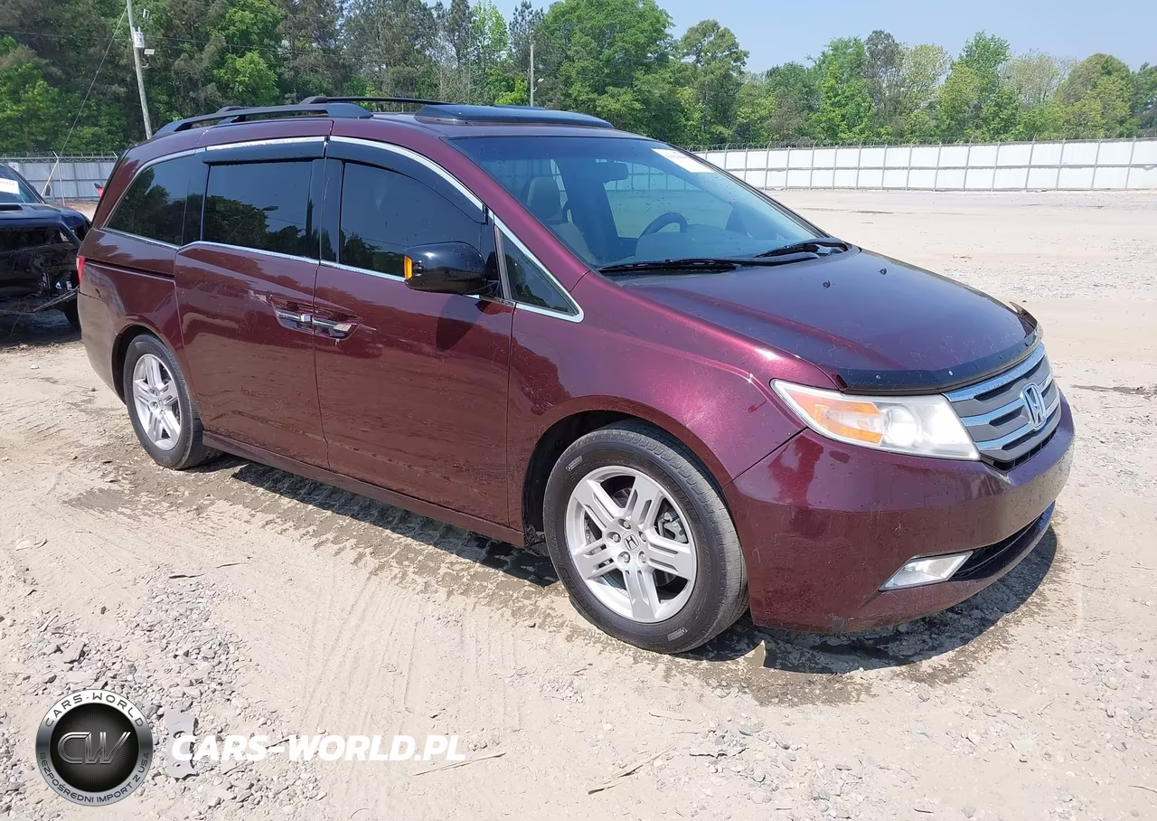 2013 Honda Odyssey Touring-Touring Elite