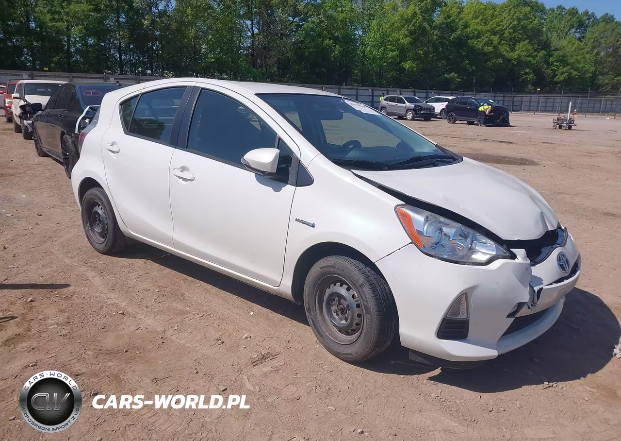 2013 Toyota Prius C Two