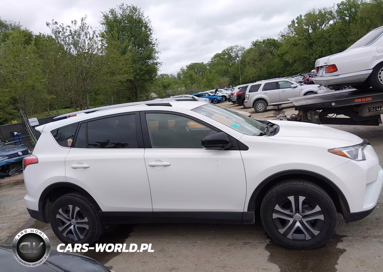 2018 Toyota Rav4 Le VIN:JTMZFREV1JJ212027 - 13