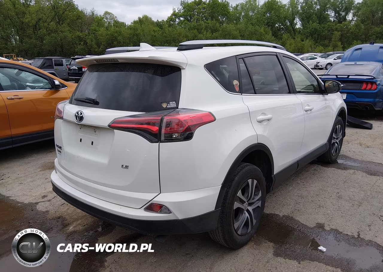 2018 Toyota Rav4 Le VIN:JTMZFREV1JJ212027 - 4