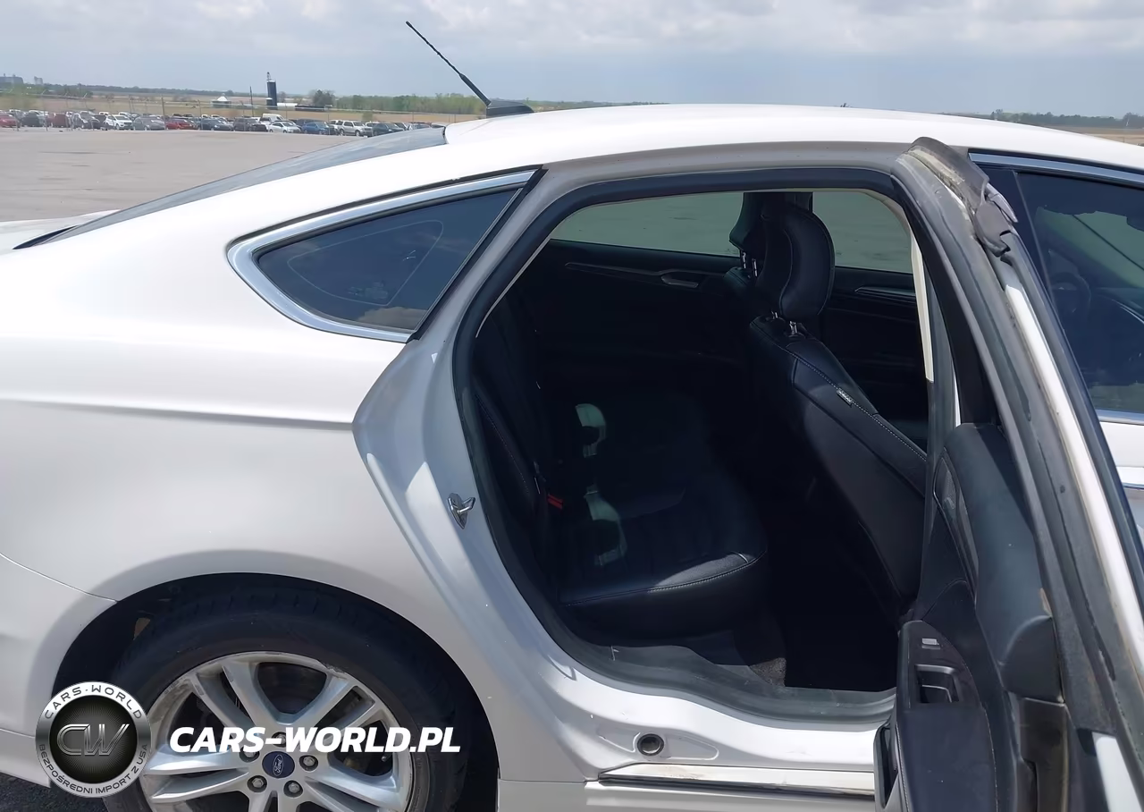 2018 Ford Fusion Se VIN:3FA6P0HDXJR201487 - 8