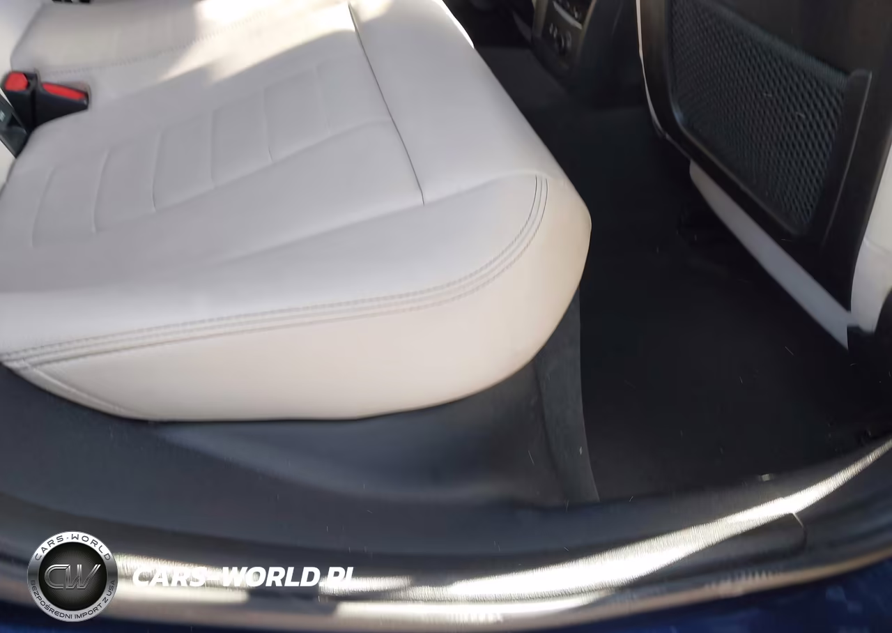 2020 BMW 330I VIN:3MW5R1J06L8B33207 - 8