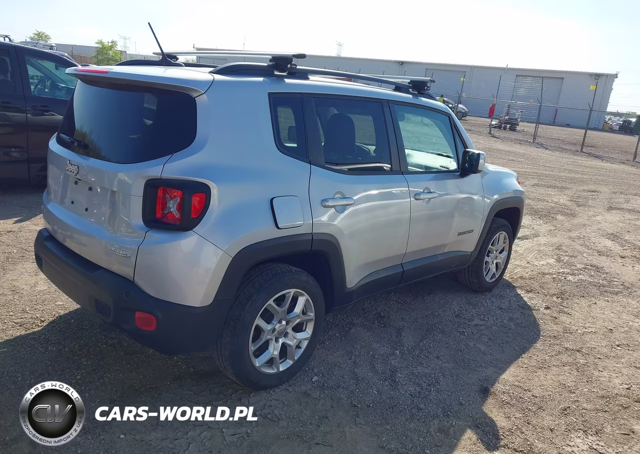 2015 Jeep Renegade Latitude VIN:ZACCJBBT0FPB64239 - 4