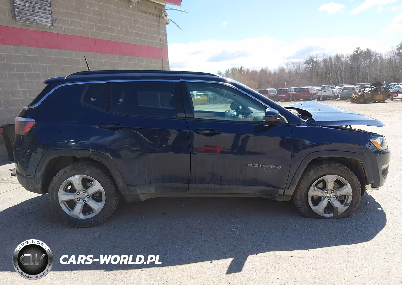 2018 Jeep Compass Latitude 4X4 VIN:3C4NJDBB4JT144776 - 14