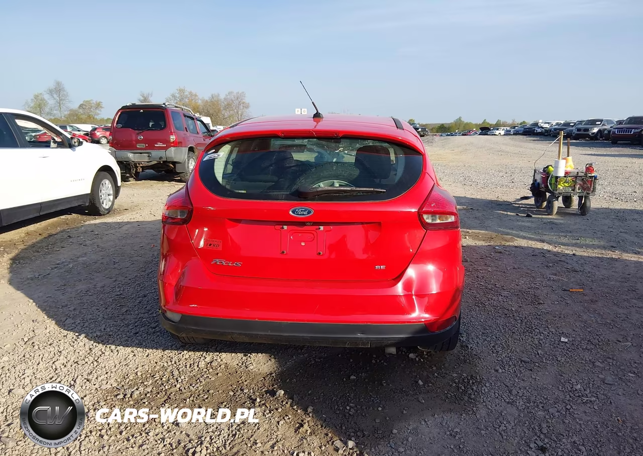 2017 Ford Focus Se VIN:1FADP3K23HL225915 - 16