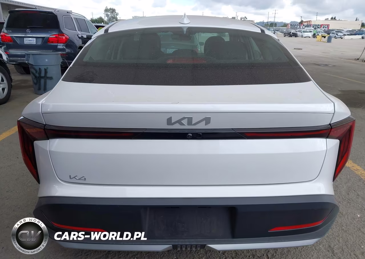 2025 Kia K4 Lxs VIN:3KPFT4DE2SE193468 - 17