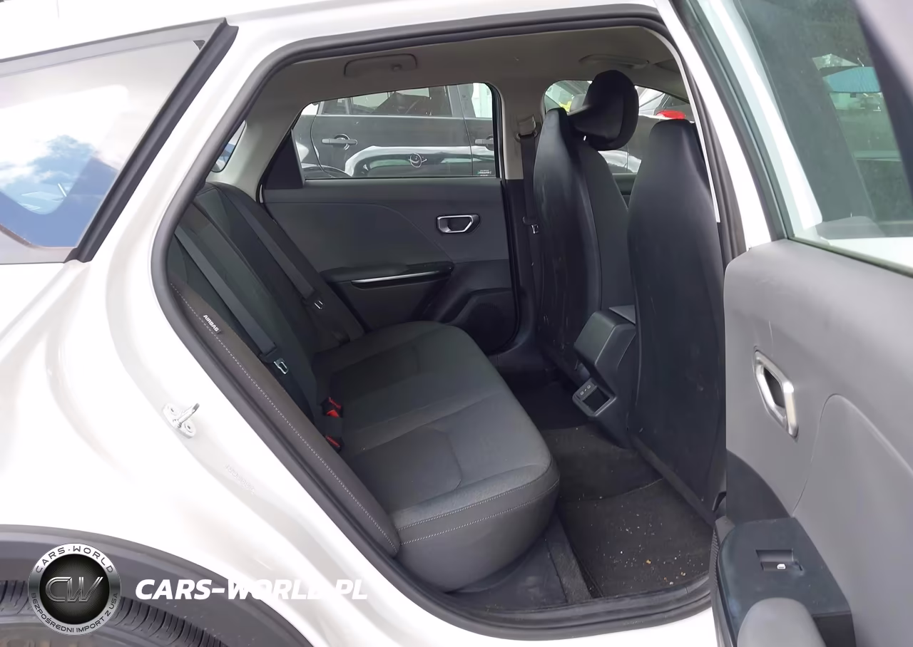 2025 Kia K4 Lxs VIN:3KPFT4DE2SE193468 - 8