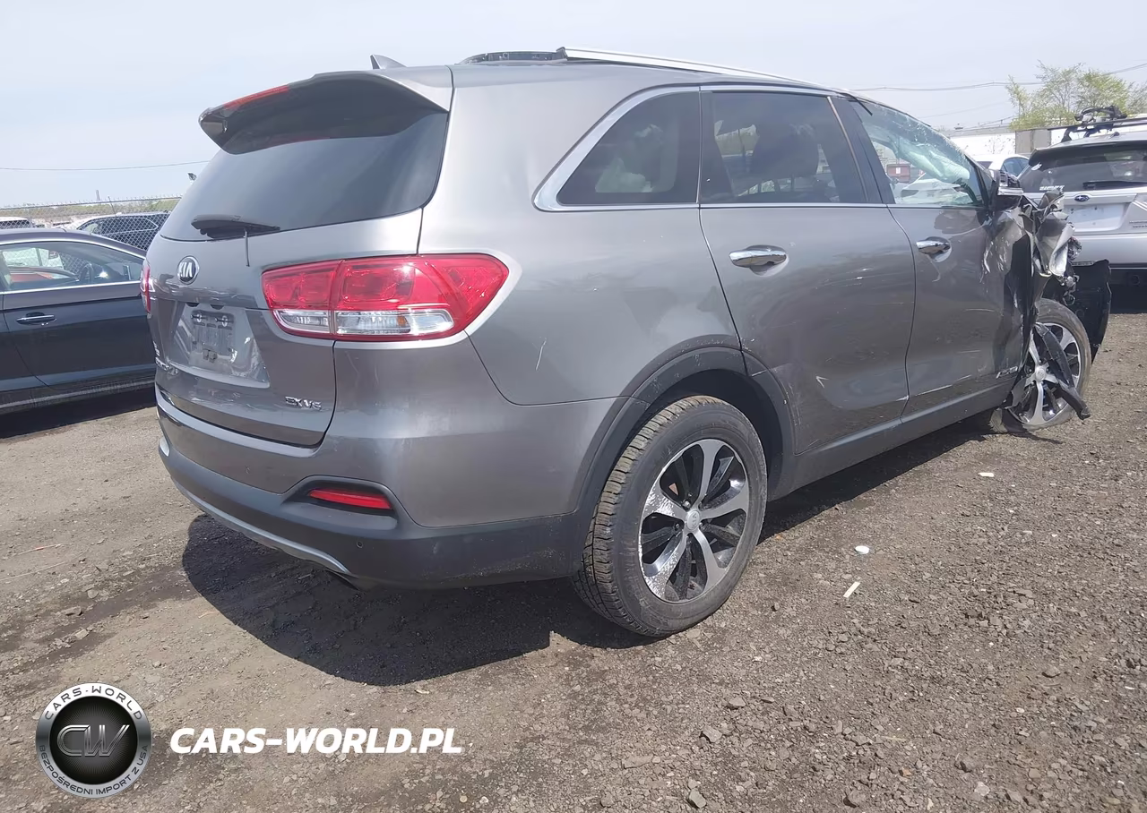2018 Kia Sorento 3.3L Ex VIN:5XYPHDA56JG421032 - 4
