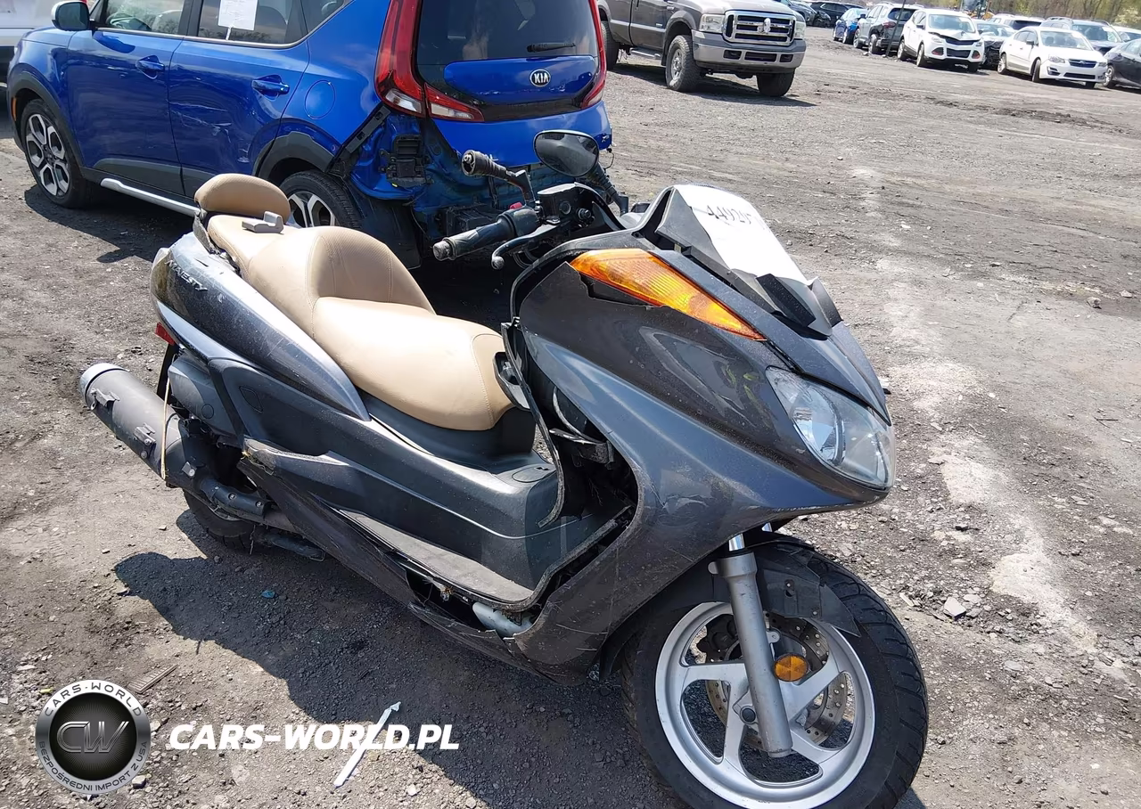 2013 Yamaha Yp400