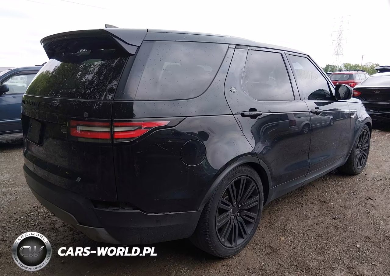2017 Land Rover Discovery First Edition VIN:SALRTBBV7HA017489 - 6