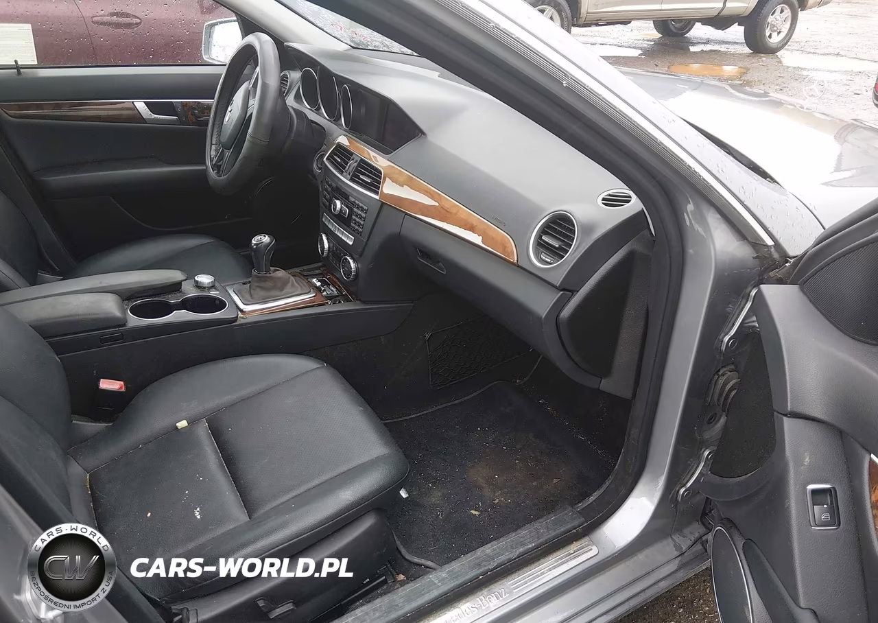 2012 Mercedes-Benz C 300 Luxury 4Matic VIN:WDDGF8BBXCR198229 - 5