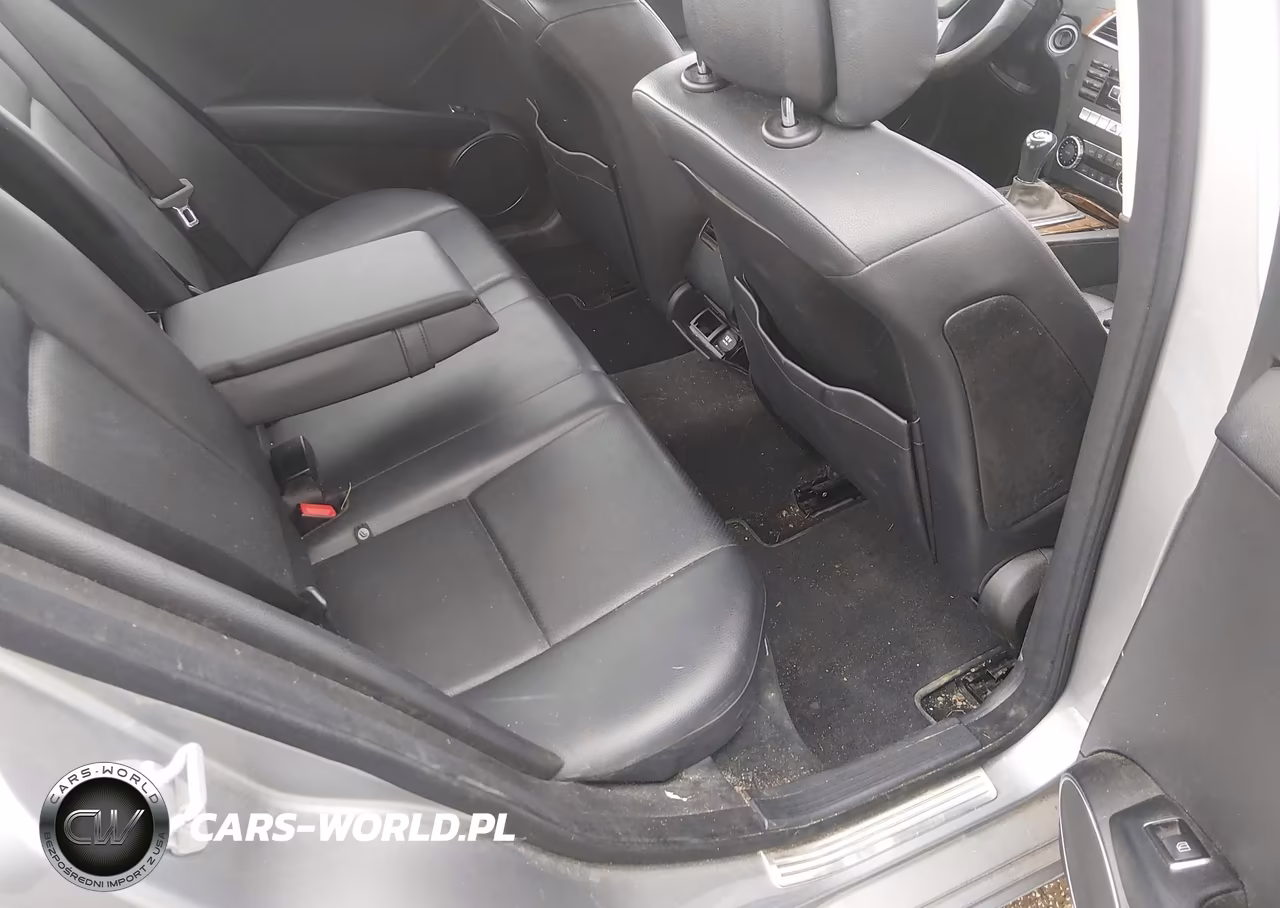 2012 Mercedes-Benz C 300 Luxury 4Matic VIN:WDDGF8BBXCR198229 - 8