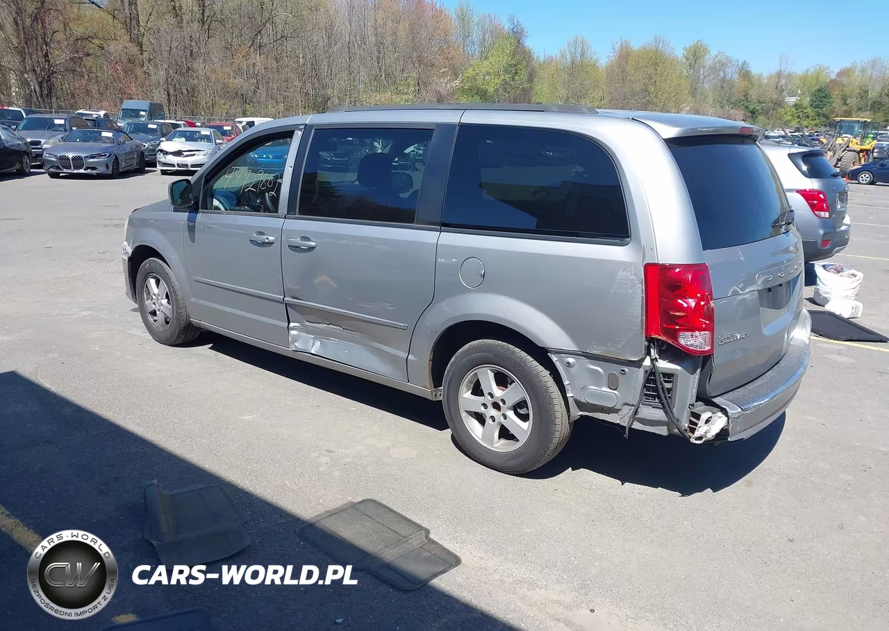 2013 Dodge Grand Caravan Sxt VIN:2C4RDGCG3DR627008 - 3