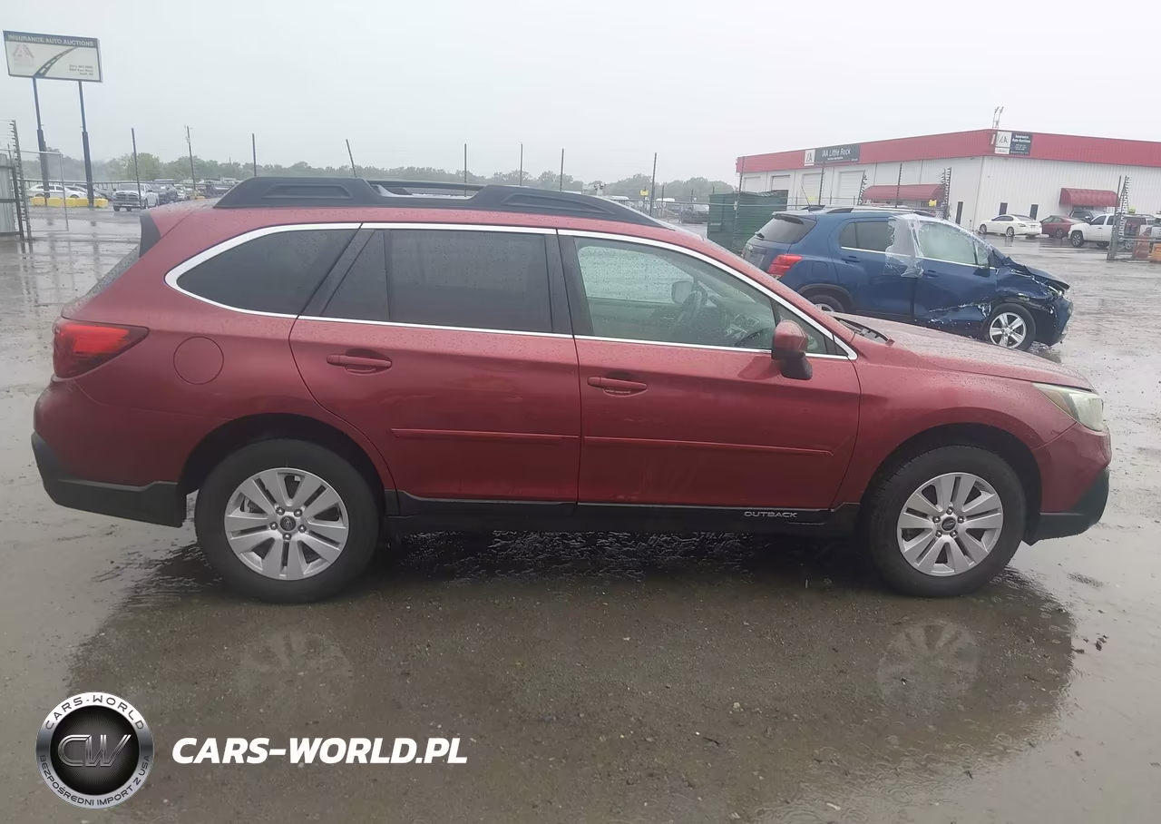 2018 Subaru Outback 2.5I Premium VIN:4S4BSACC5J3356423 - 13