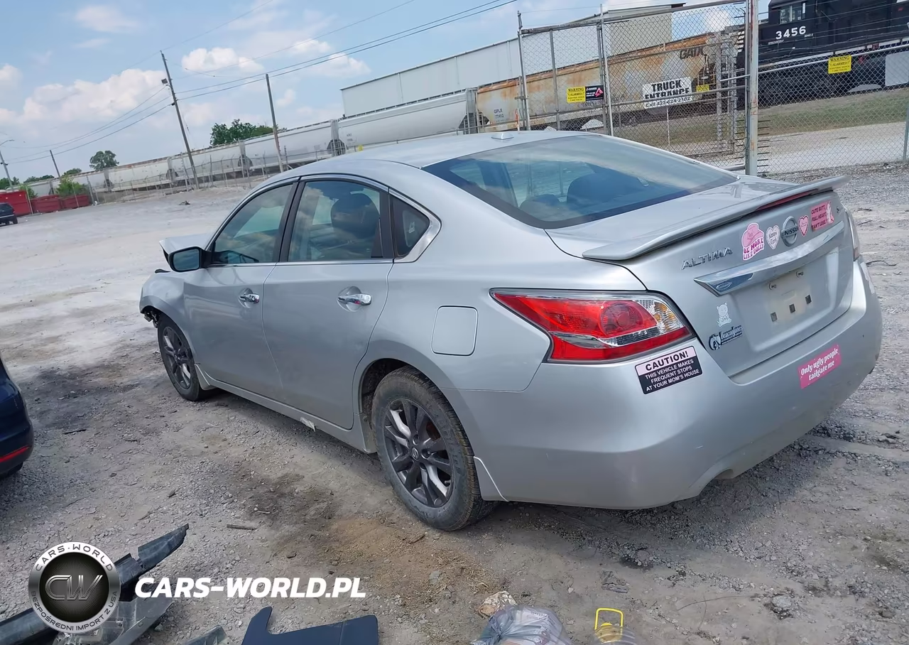 2015 Nissan Altima 2.5 S VIN:1N4AL3APXFC223300 - 3