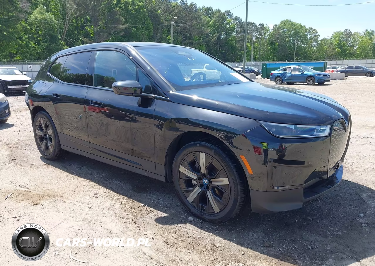 2024 BMW Ix xDrive50 – zdjęcie 1 z 20