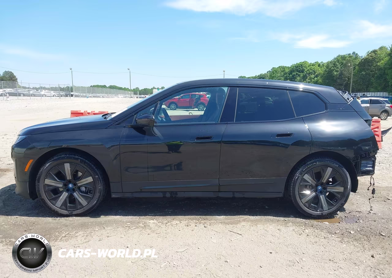 2024 BMW Ix xDrive50 VIN:WB523CF03RCP30422 - 15