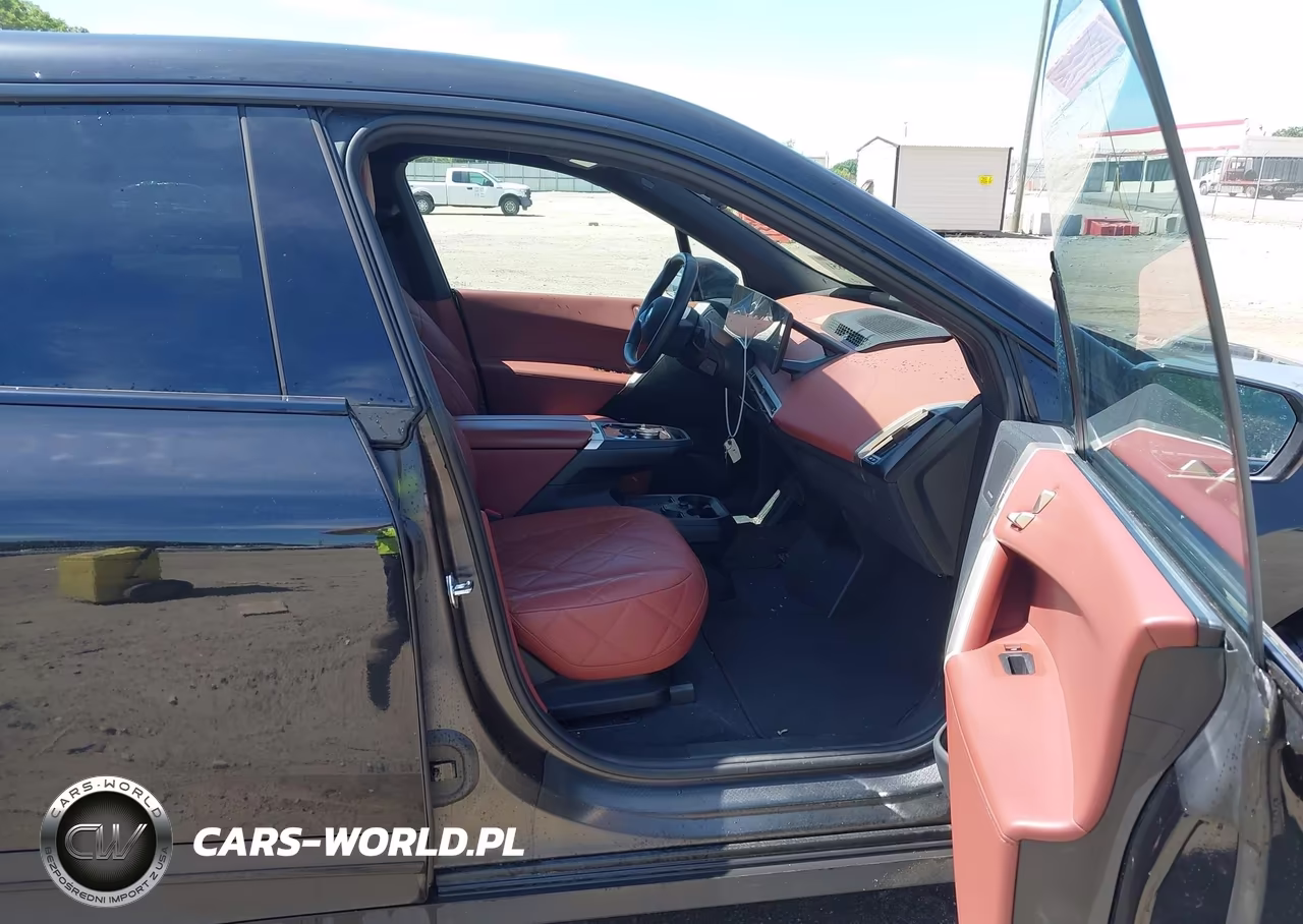 2024 BMW Ix xDrive50 VIN:WB523CF03RCP30422 - 5