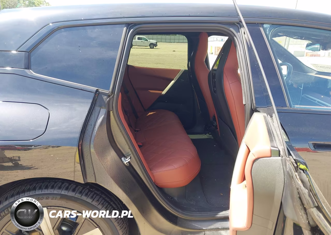 2024 BMW Ix xDrive50 VIN:WB523CF03RCP30422 - 8