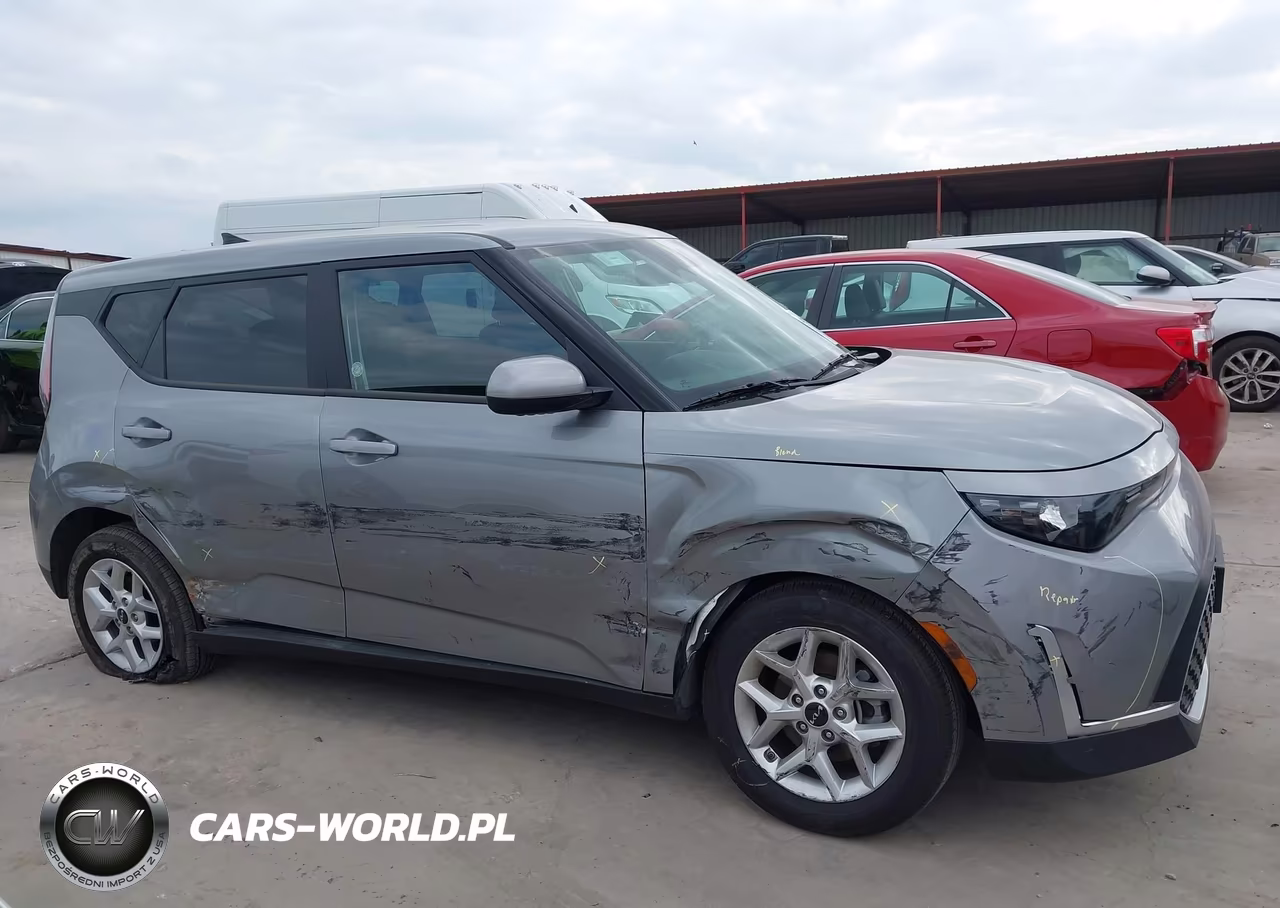 2025 Kia Soul Lx-S VIN:KNDJ23AU4S7958019 - 13