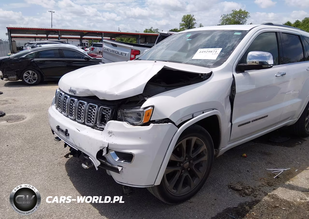 2018 Jeep Grand Cherokee Overland 4X2 VIN:1C4RJECG8JC149606 - 6