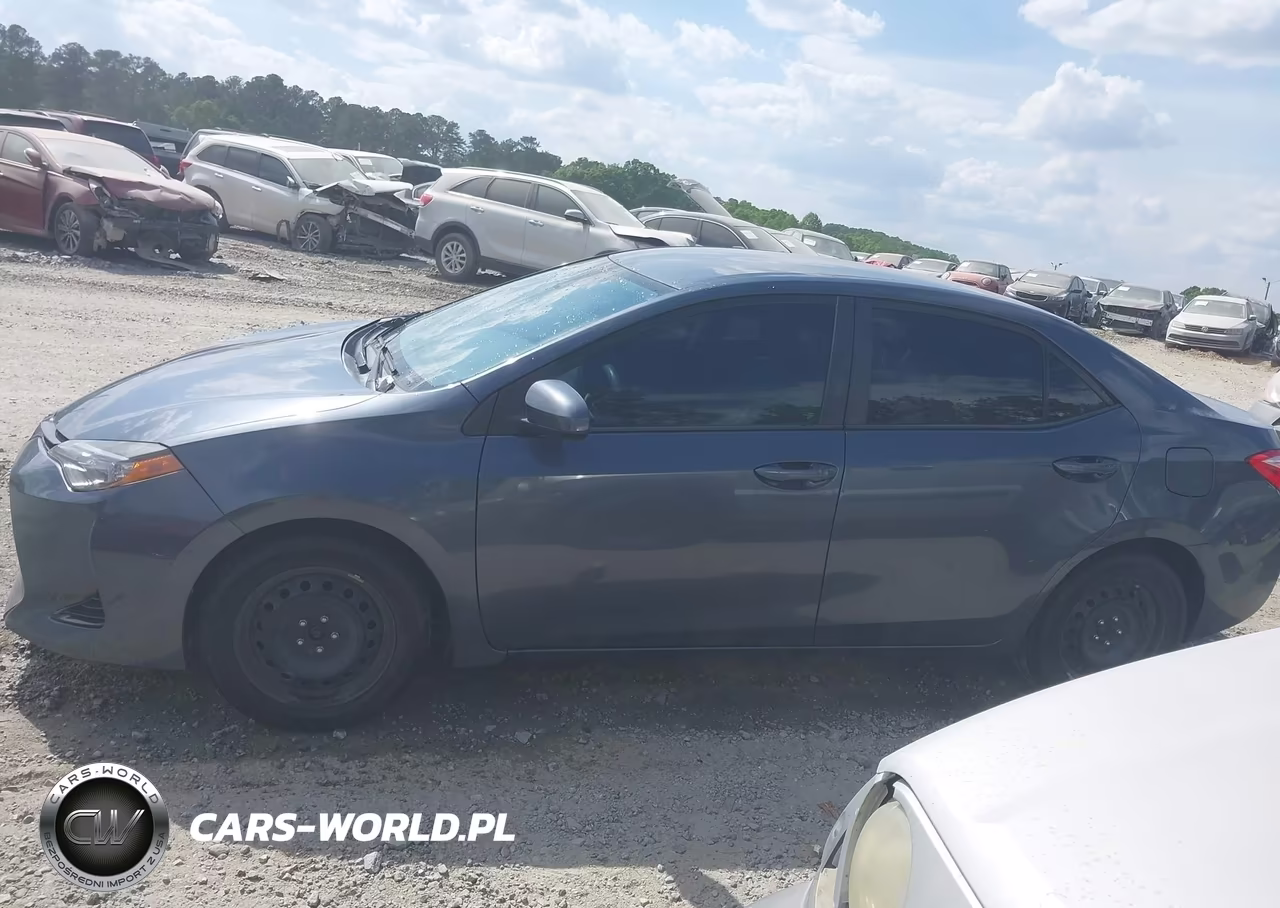 2017 Toyota Corolla Le VIN:5YFBURHE1HP600397 - 14